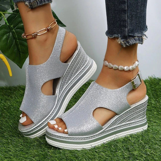 Bregje | Casual sandalen met sleehak