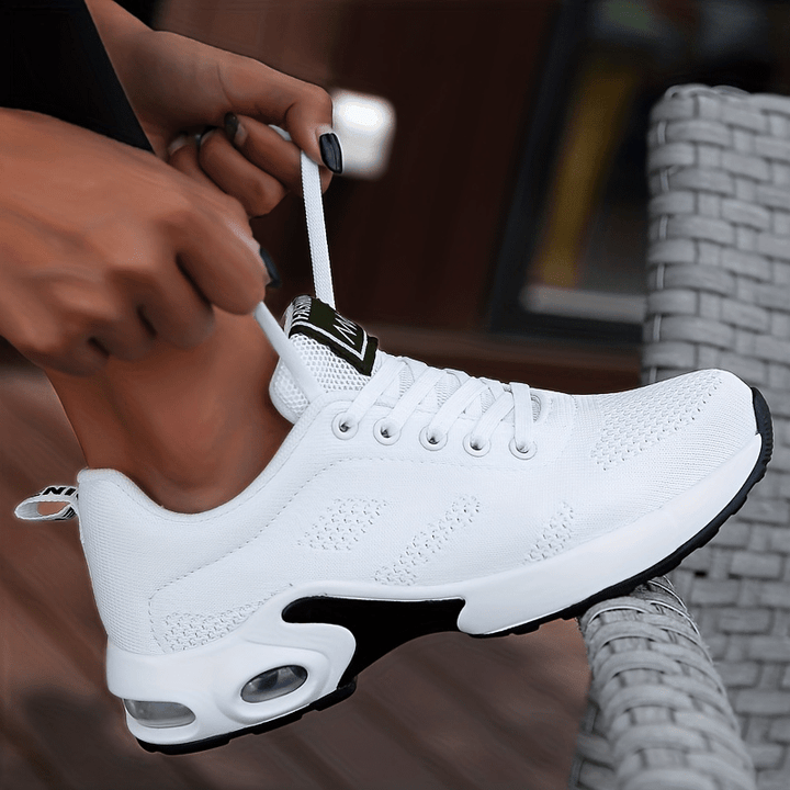 Ademende antislip sneakers met luchtdemping