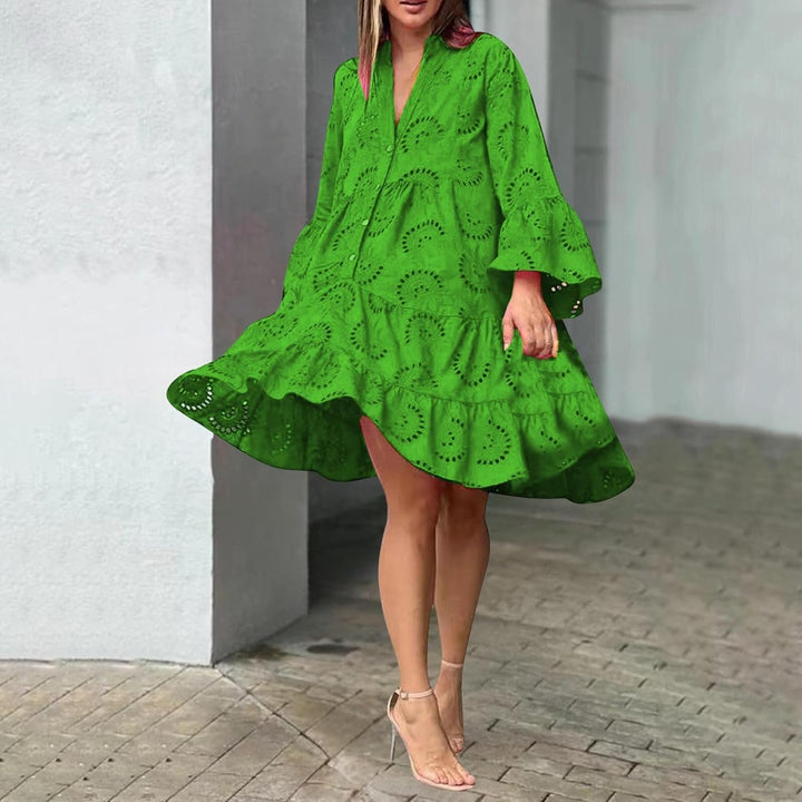 Lydia - Jurk met oogjesdetails