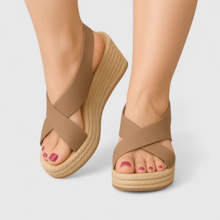 Bellany - Gekruiste sandalen met sleehak