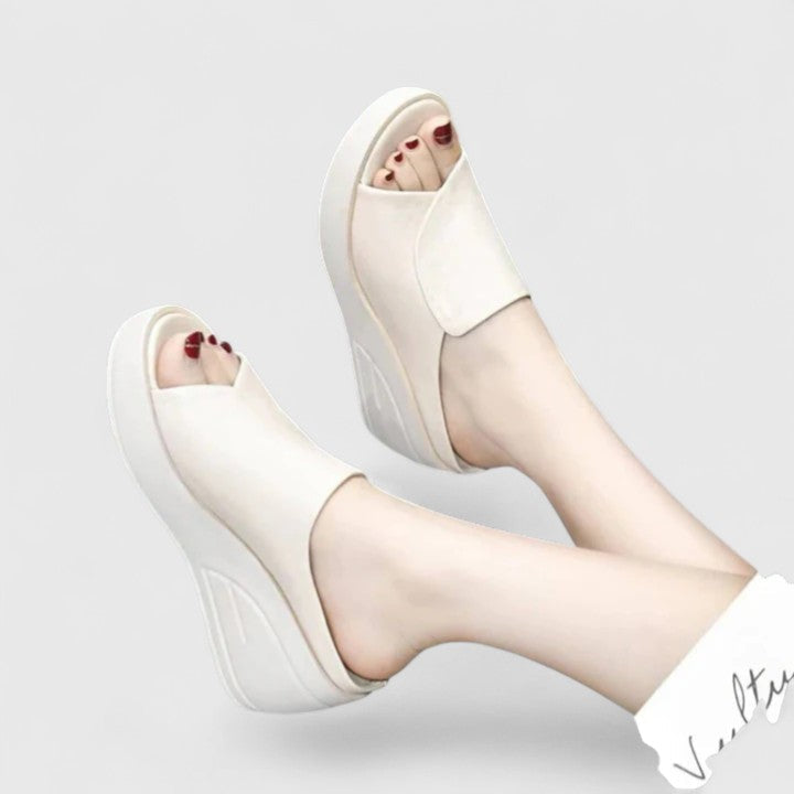 Kora - Orthopedische sandalen met sleehak