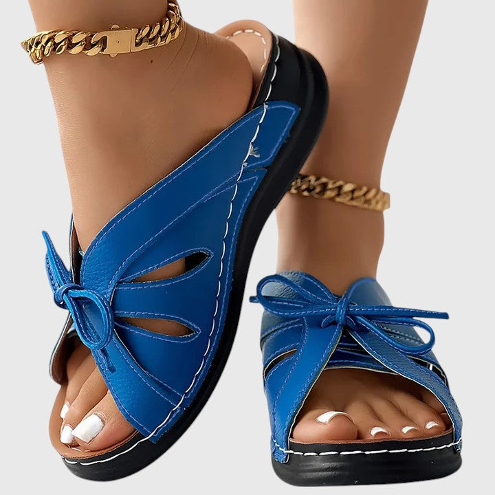 Darcy - Chique instapsandalen met lint