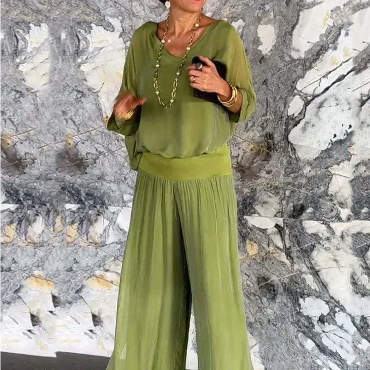 SOFIE - Soepelvallende loungeset