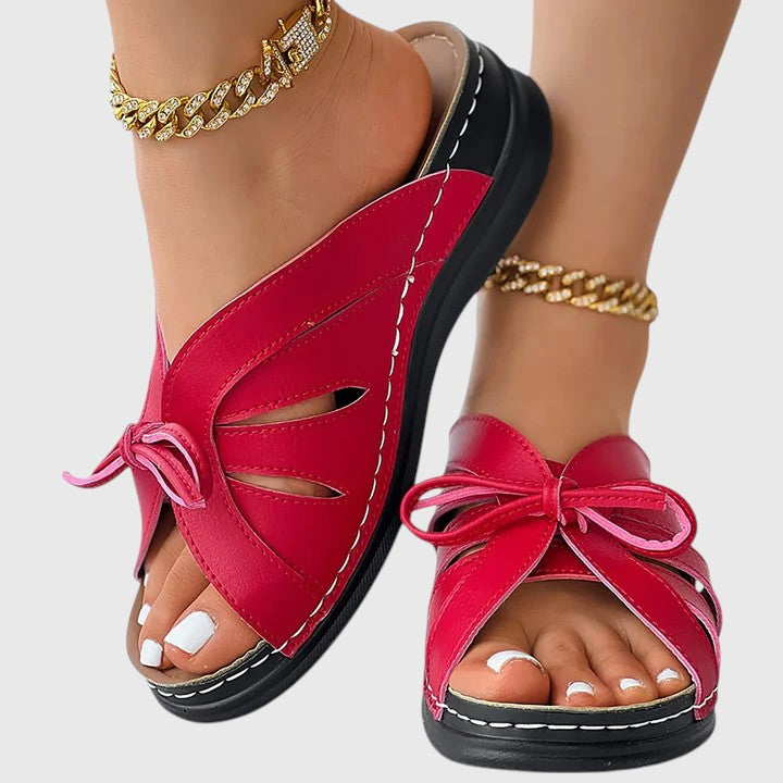 Darcy - Chique instapsandalen met lint