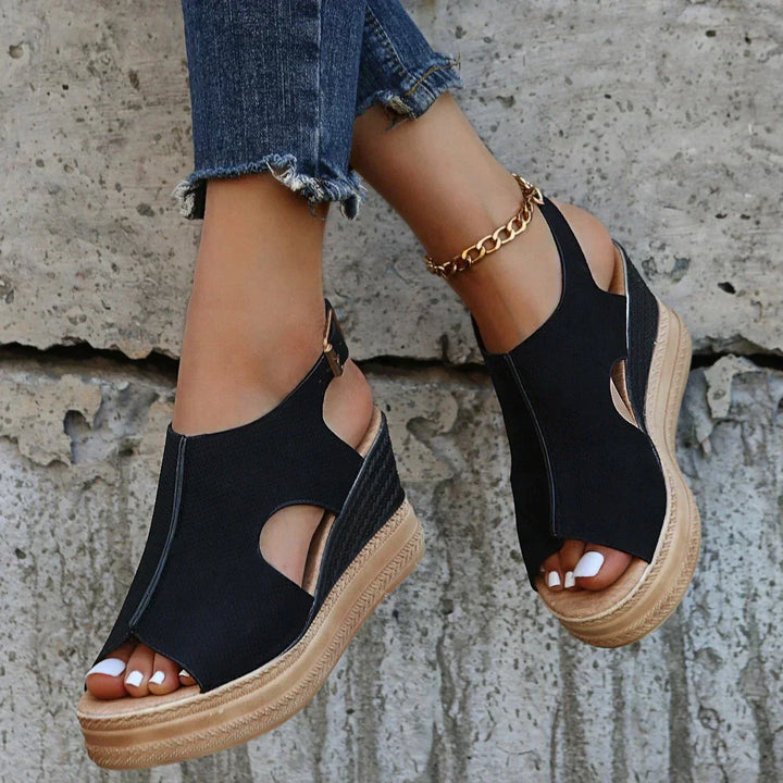 Bregje | Casual sandalen met sleehak