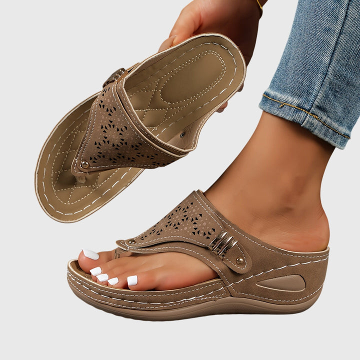 Anika - Teenslippers