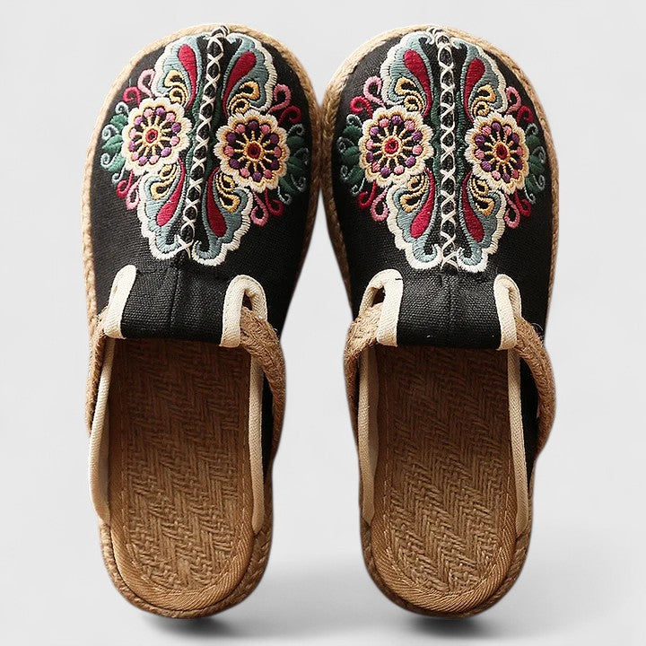 Clarize - Platte sandalen met borduursel