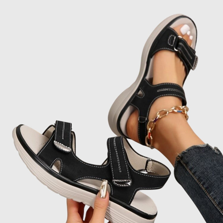 Calline - Sandalen met verstelbaar bandje