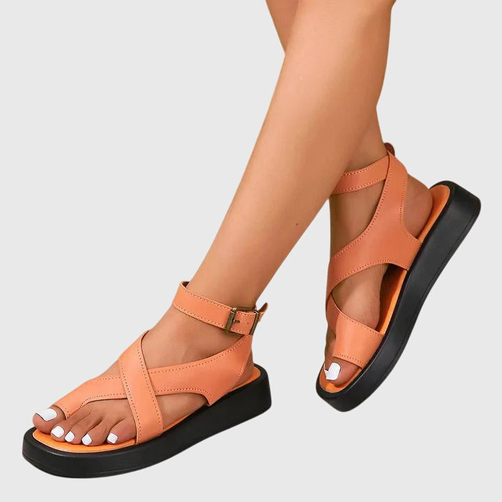 Bria - Sandalen met dik plateau