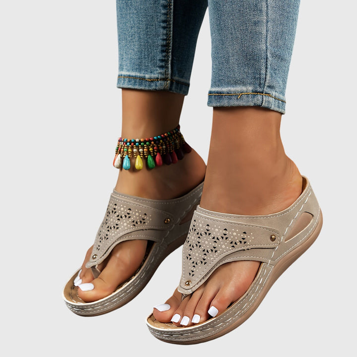 Anika - Teenslippers